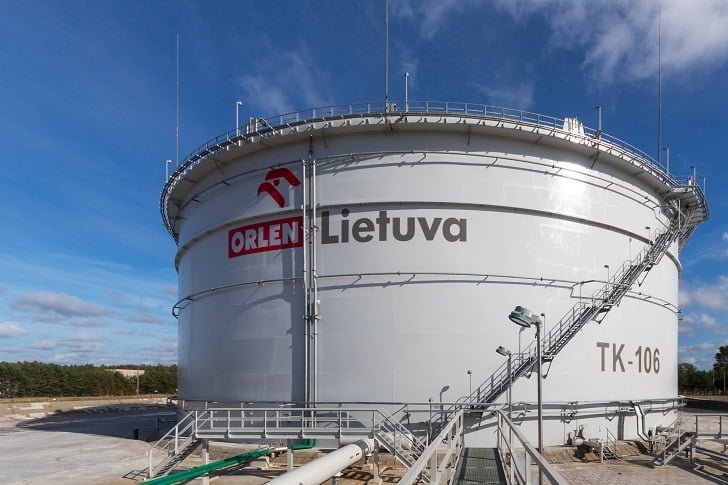 Storage tanks at Būtingė oil terminal